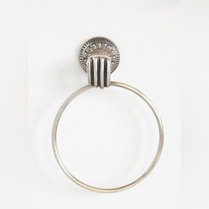 Anthropologie Nellie Towel Ring